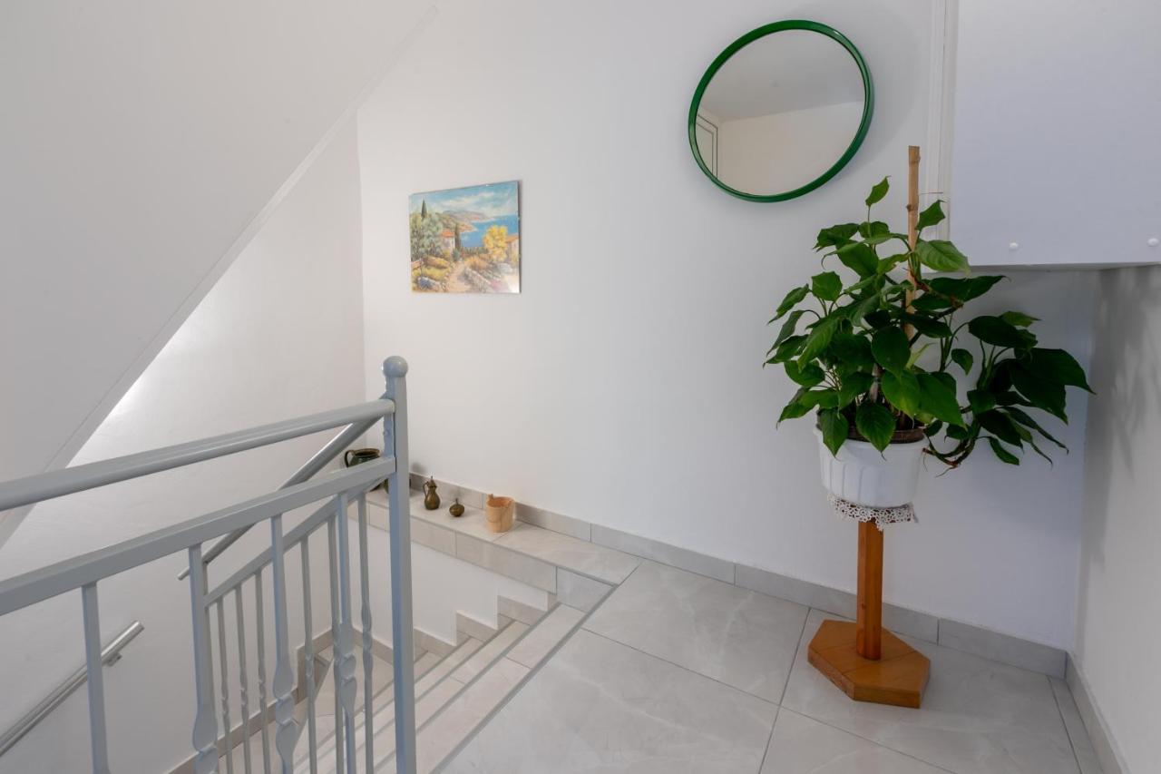 Holiday House Julija بريبير المظهر الخارجي الصورة