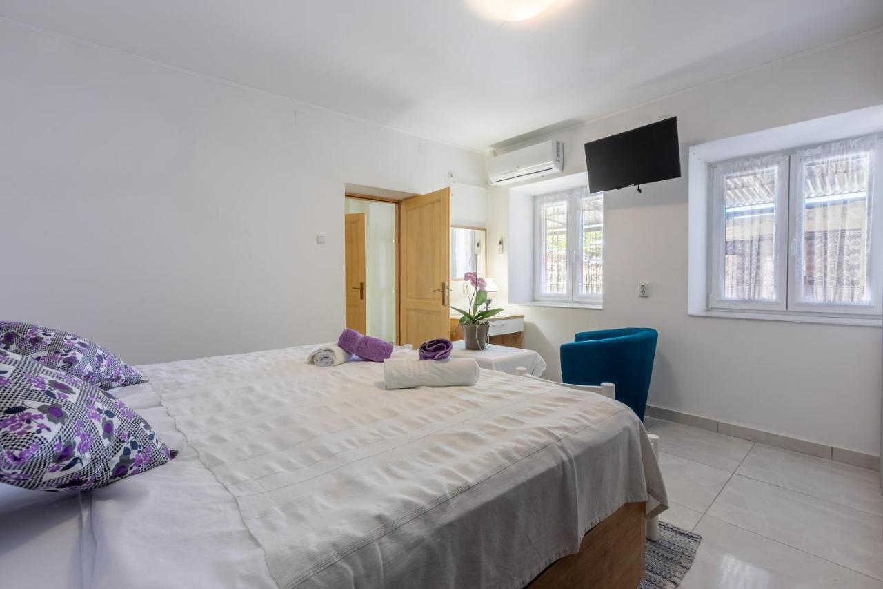 Holiday House Julija بريبير المظهر الخارجي الصورة