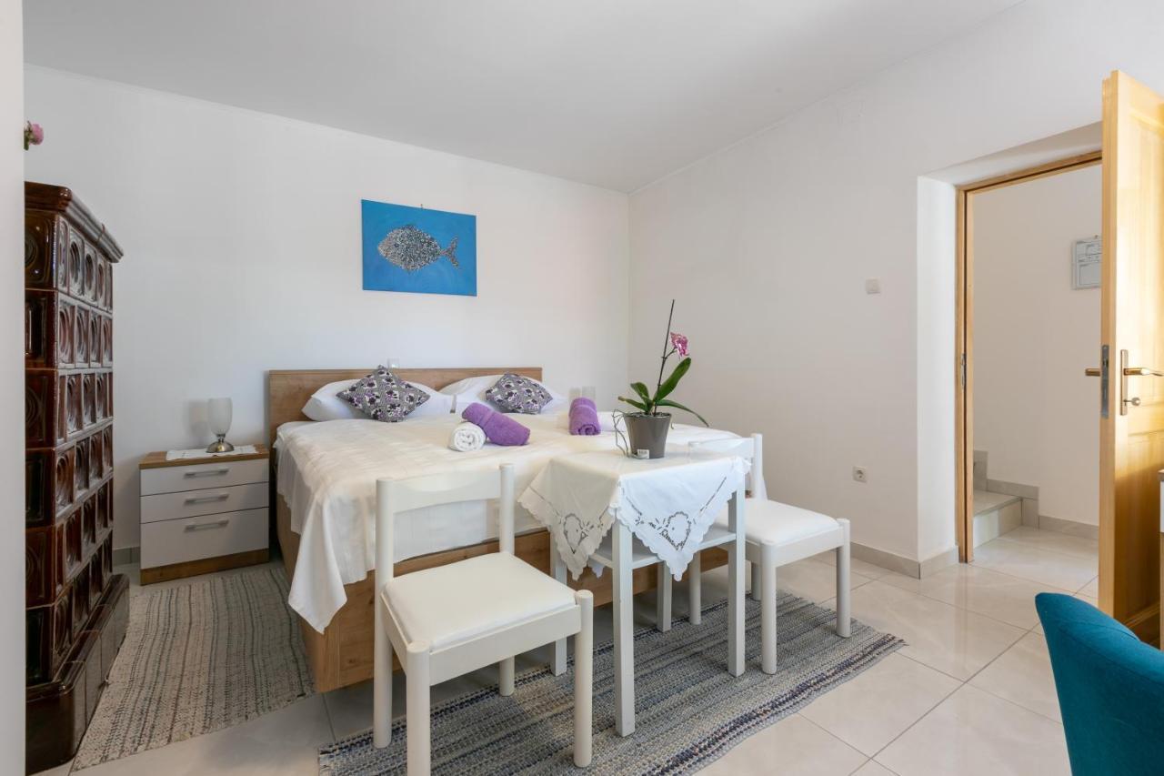 Holiday House Julija بريبير المظهر الخارجي الصورة