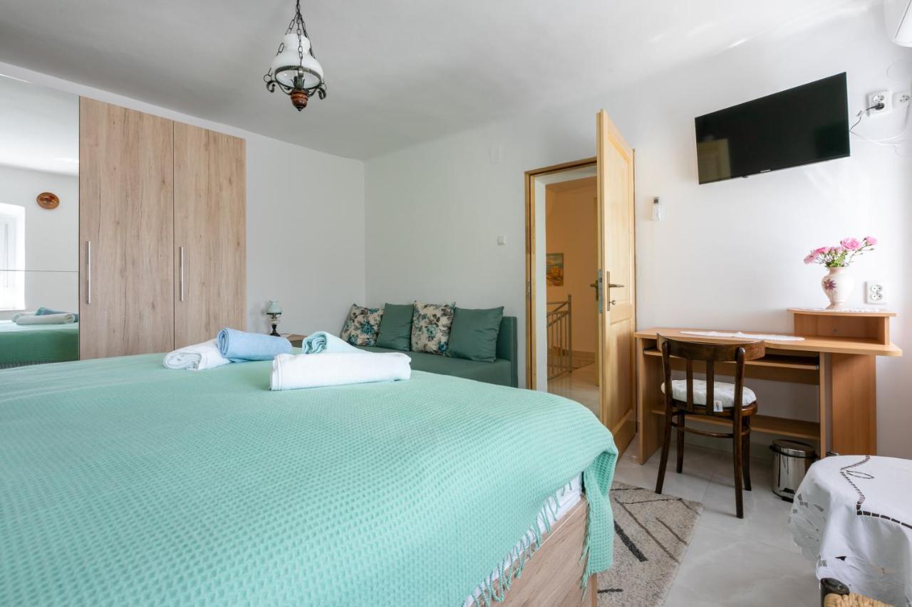 Holiday House Julija بريبير المظهر الخارجي الصورة